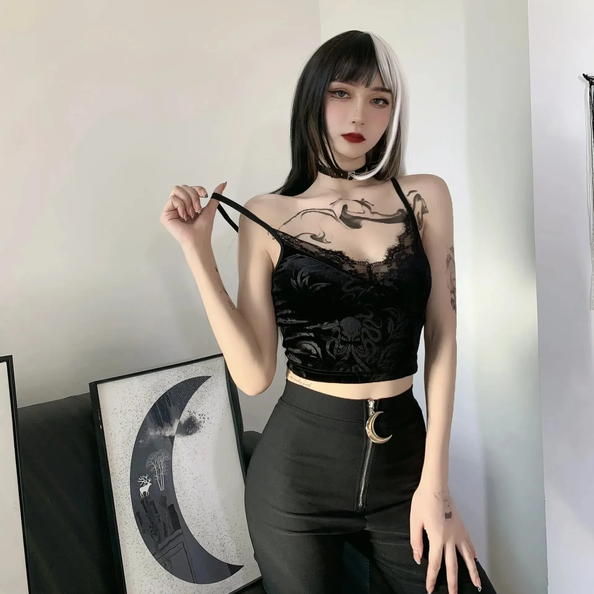 Black top Vintage Gothic Velvet Black Women Camis Grunge Punk Sexy Lace Trim Bodycon Crop Tops Elegant Backless Emo Streetwear