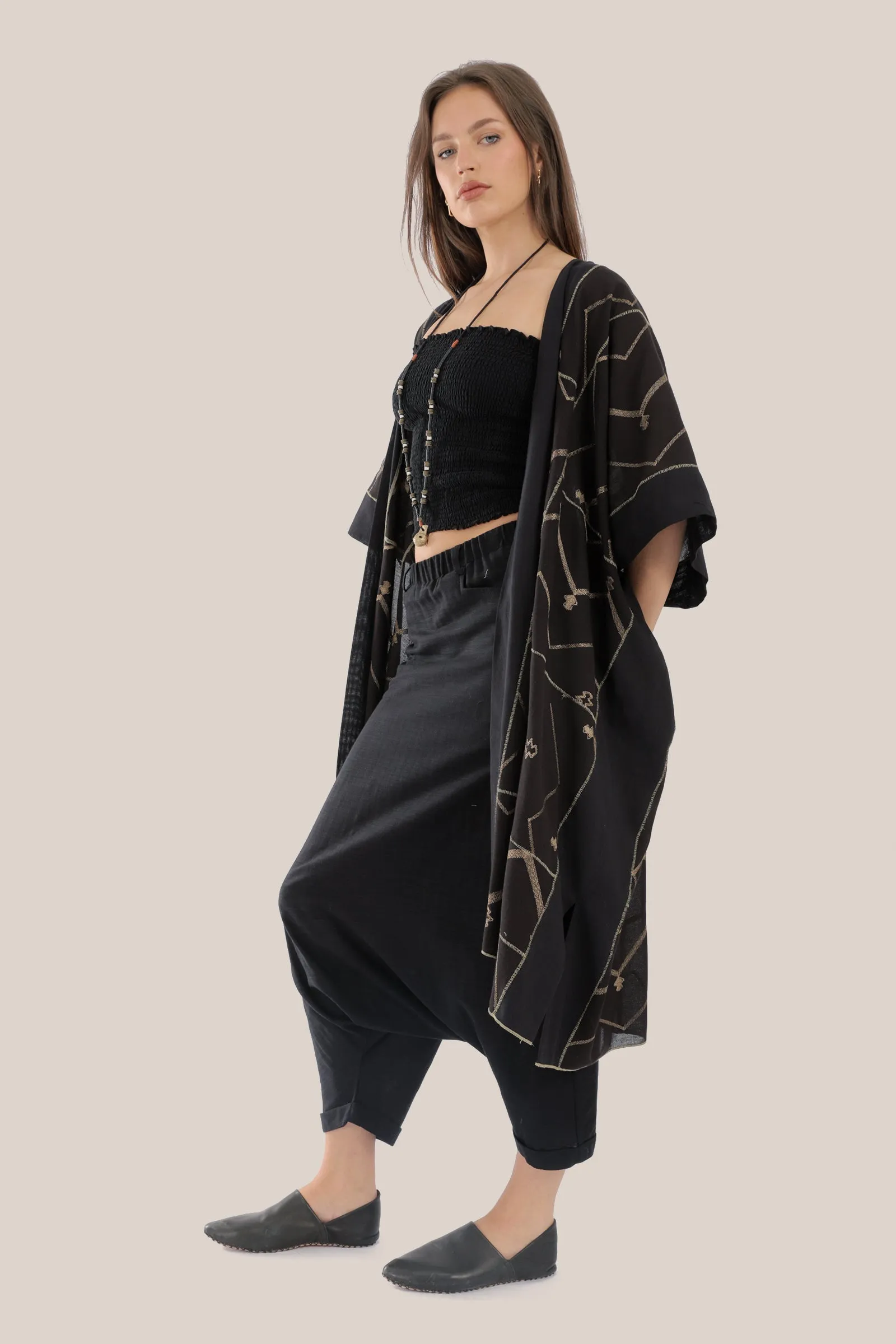 Embroidered loose fit coat with side openings