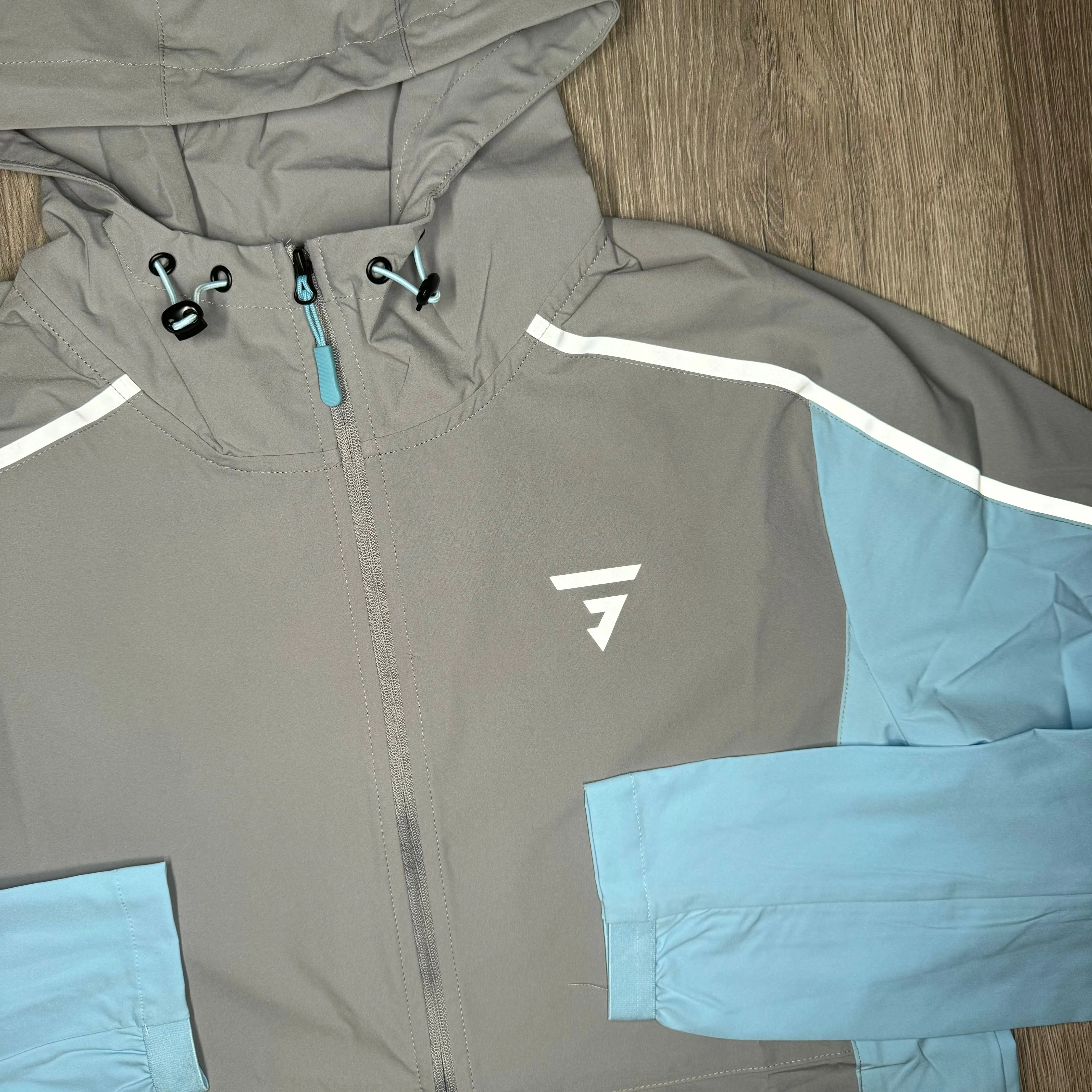 GRIID Reflect Windrunner Set - Light Blue / Grey