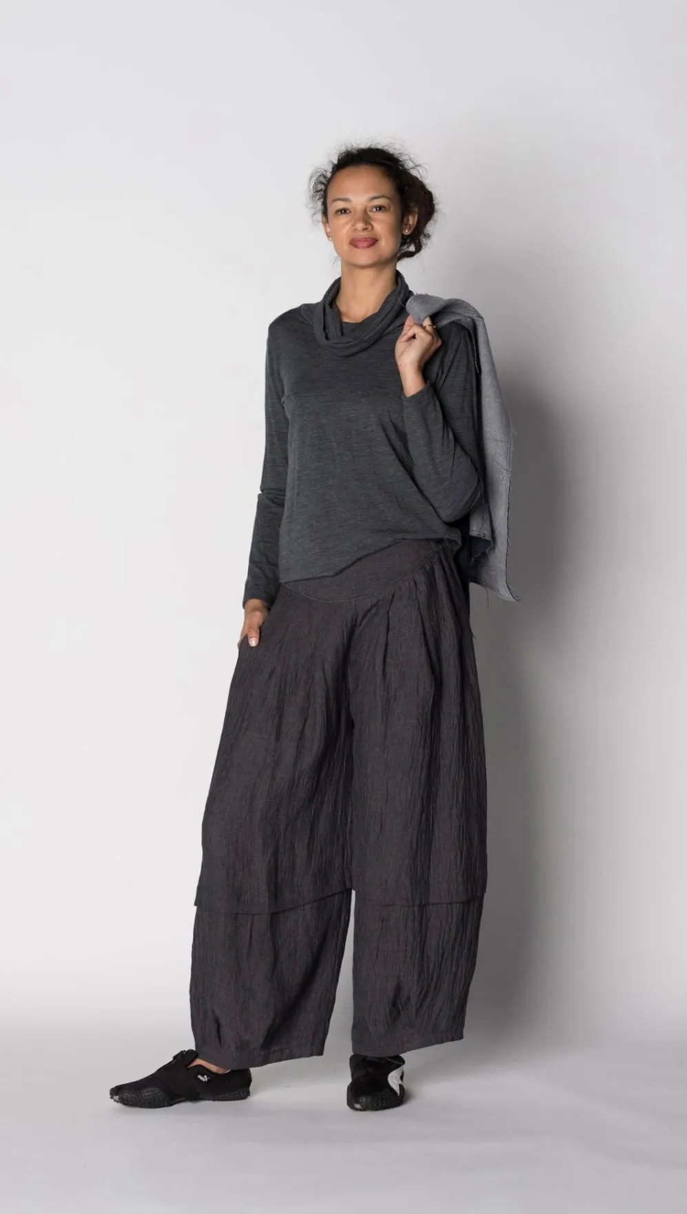 Kimberley Tonkin - Romeo Bubble Pant - Smoke