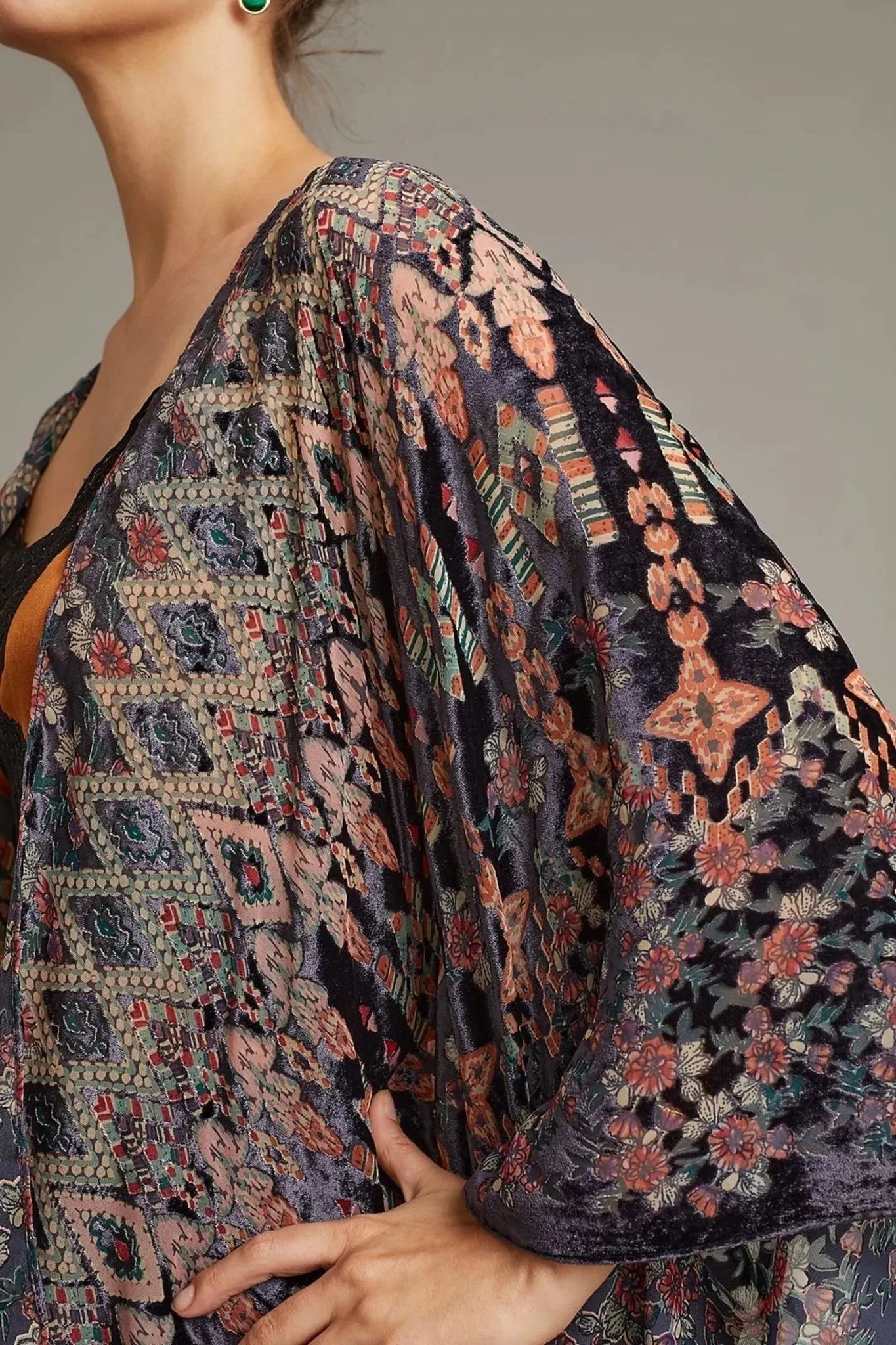 Multicolored Velvet Kimono Black