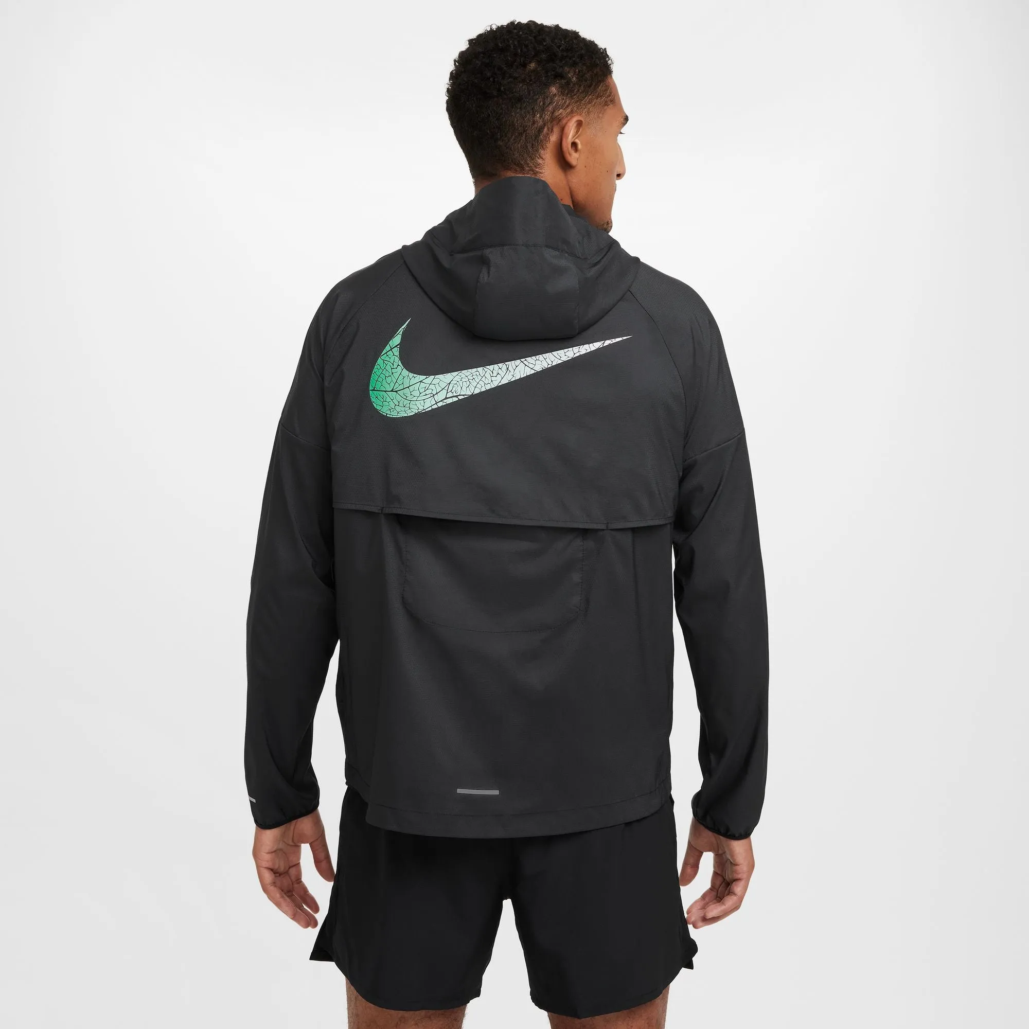 Nike Men's Dri-FIT Kipchoge Windrunner Jacket Black / Stadium Green