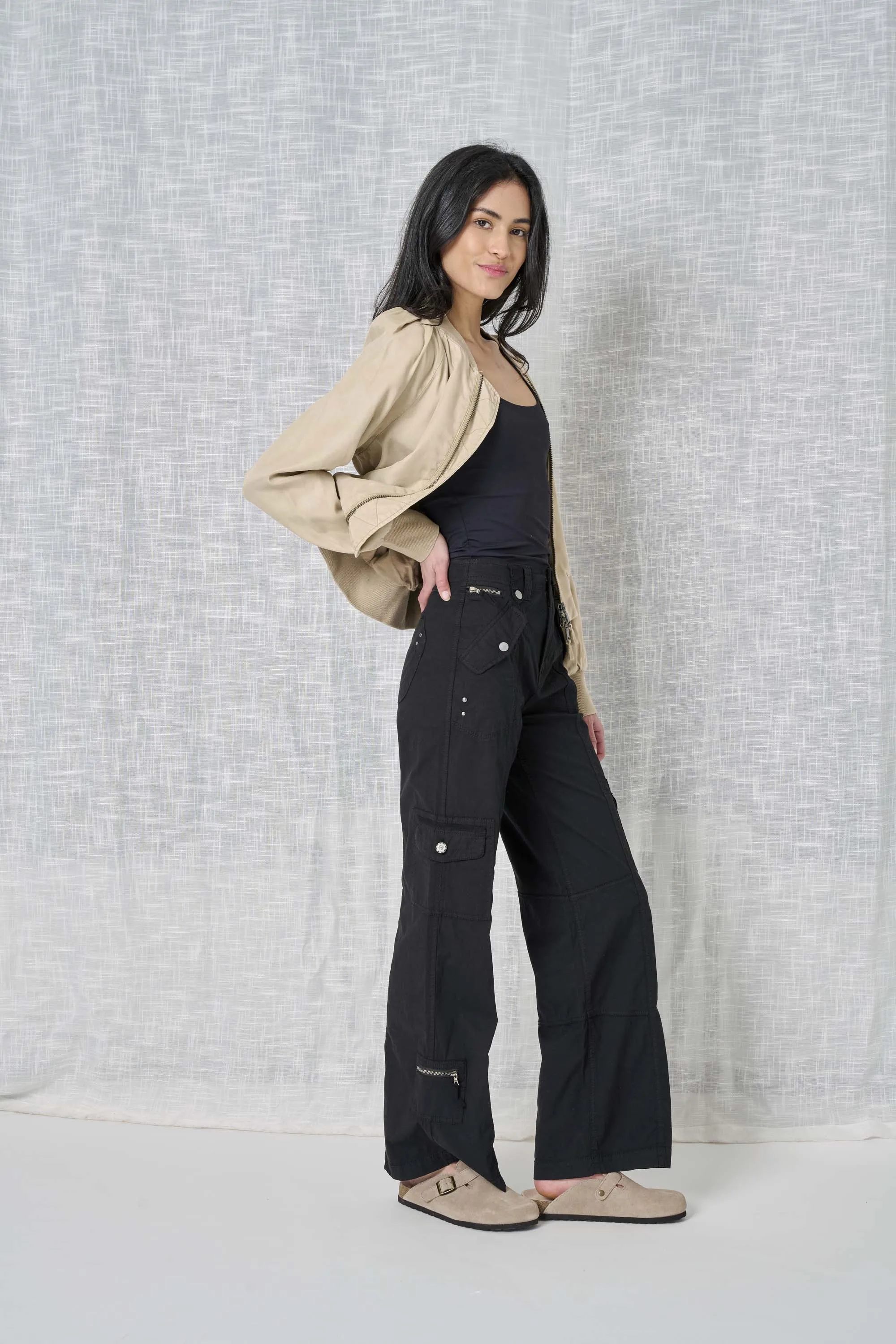 Rylee Solid Stretch Poplin Pant