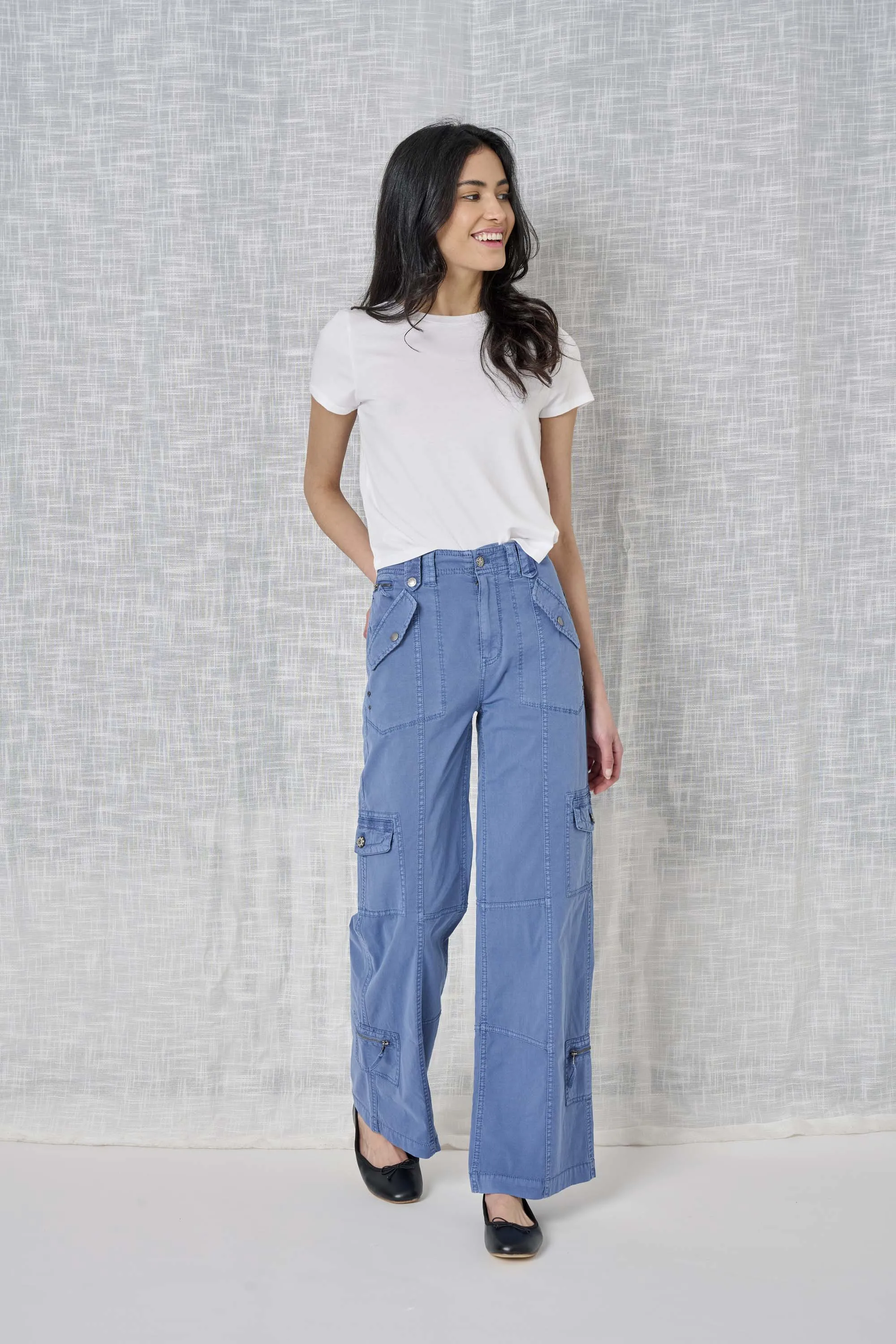 Rylee Solid Stretch Poplin Pant