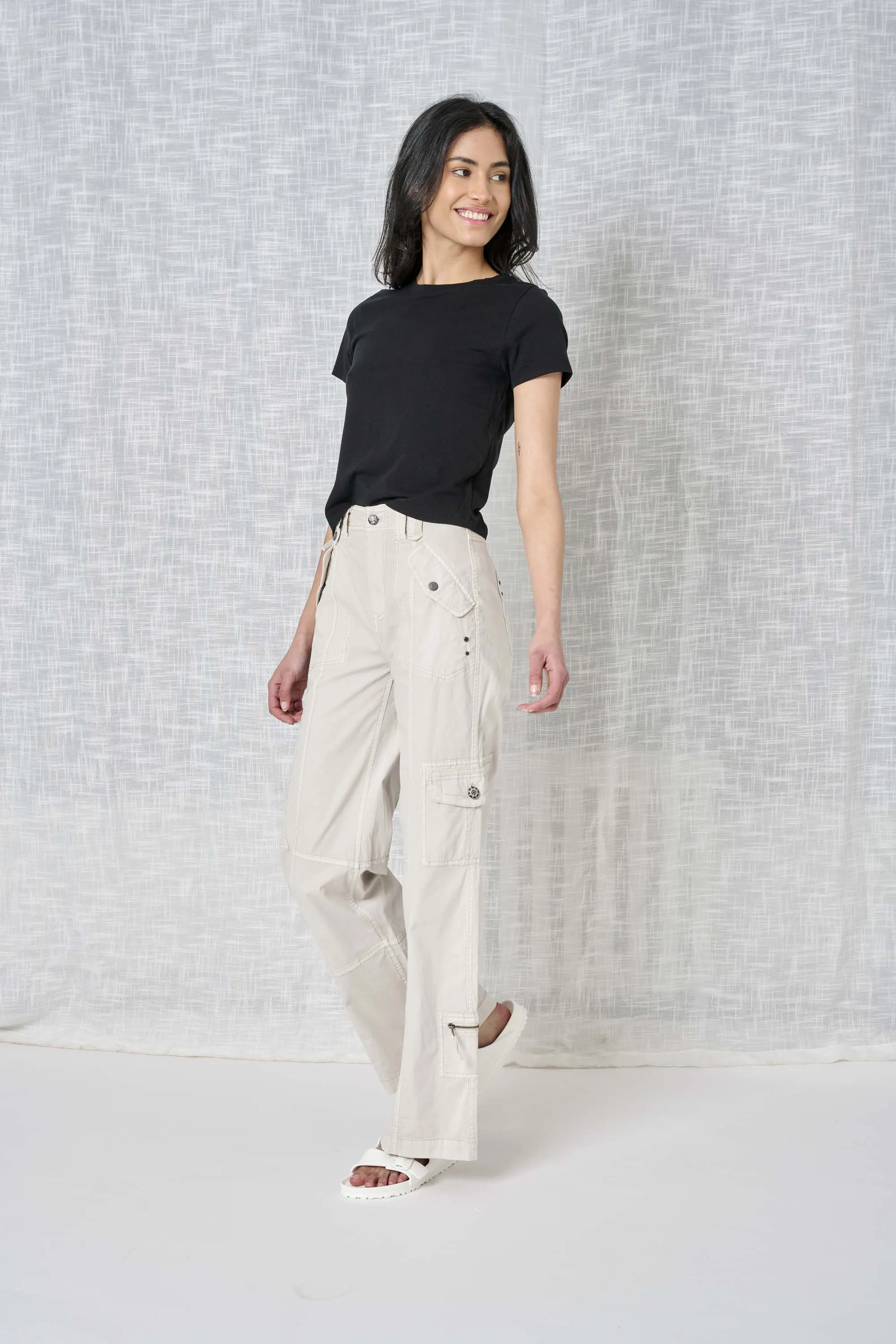 Rylee Solid Stretch Poplin Pant